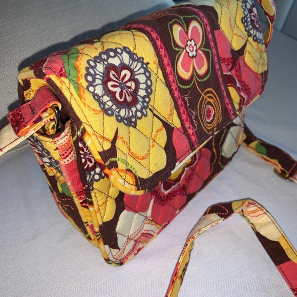 Vera Bradley - Picture 4 of 5